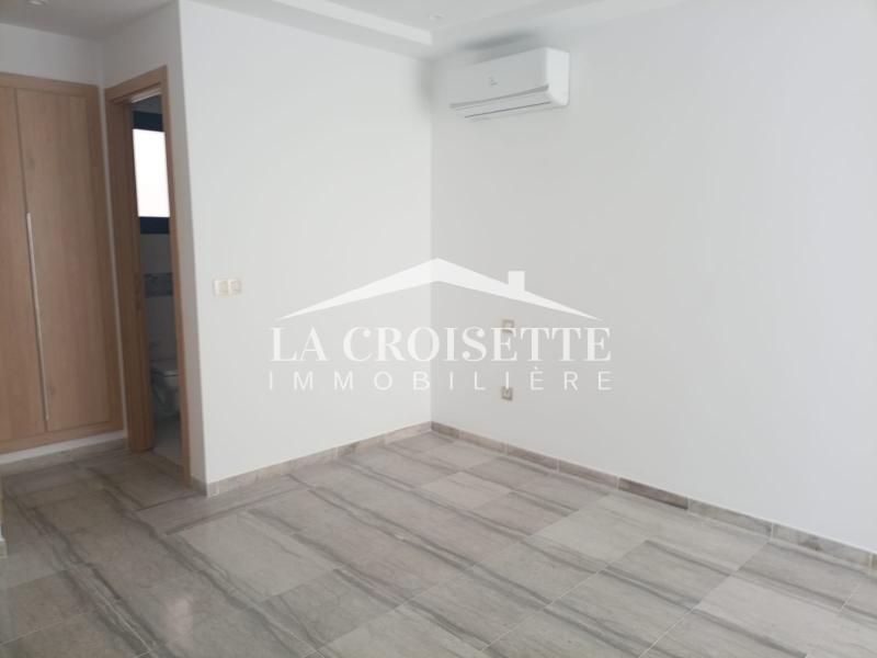Duplex S+3 à Bhar Lazrek La Marsa